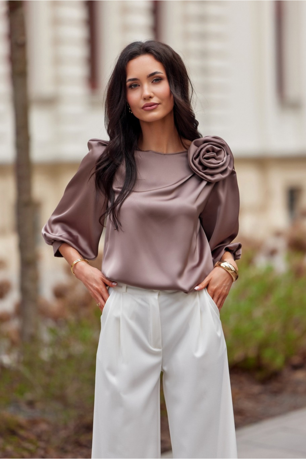 Bluzka Model Giana BRA BLU0178 Brown - Roco Fashion - obrazek 3