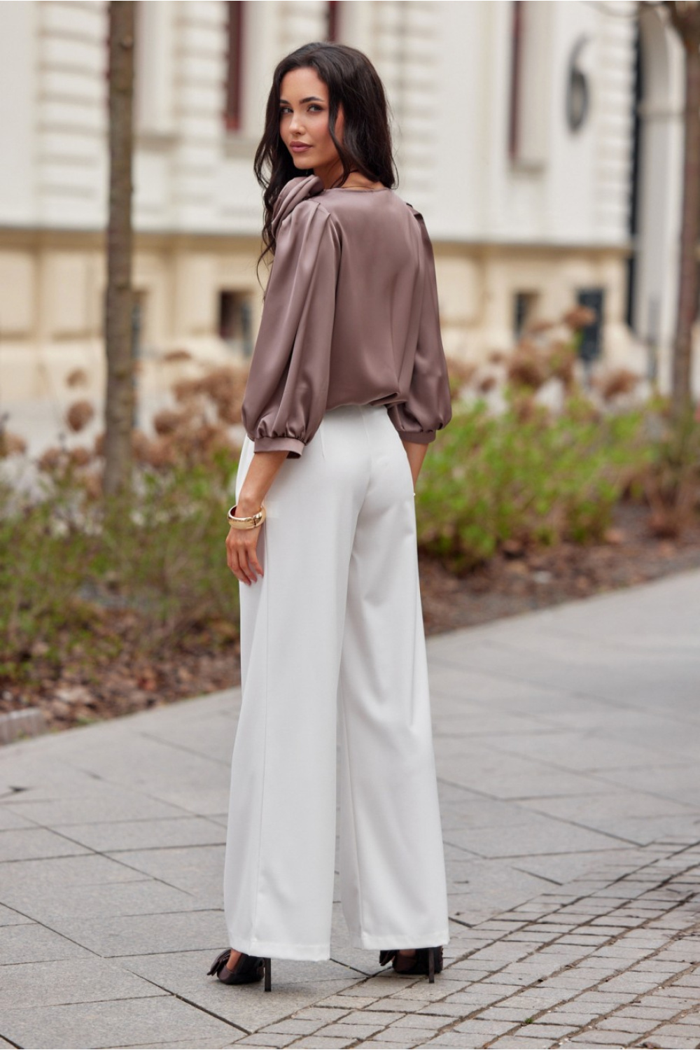 Bluzka Model Giana BRA BLU0178 Brown - Roco Fashion - obrazek 4