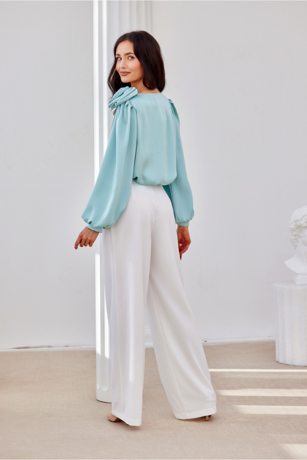 Bluzka Model Evelyn MIE BLU0194 Mint - Roco Fashion - obrazek 4