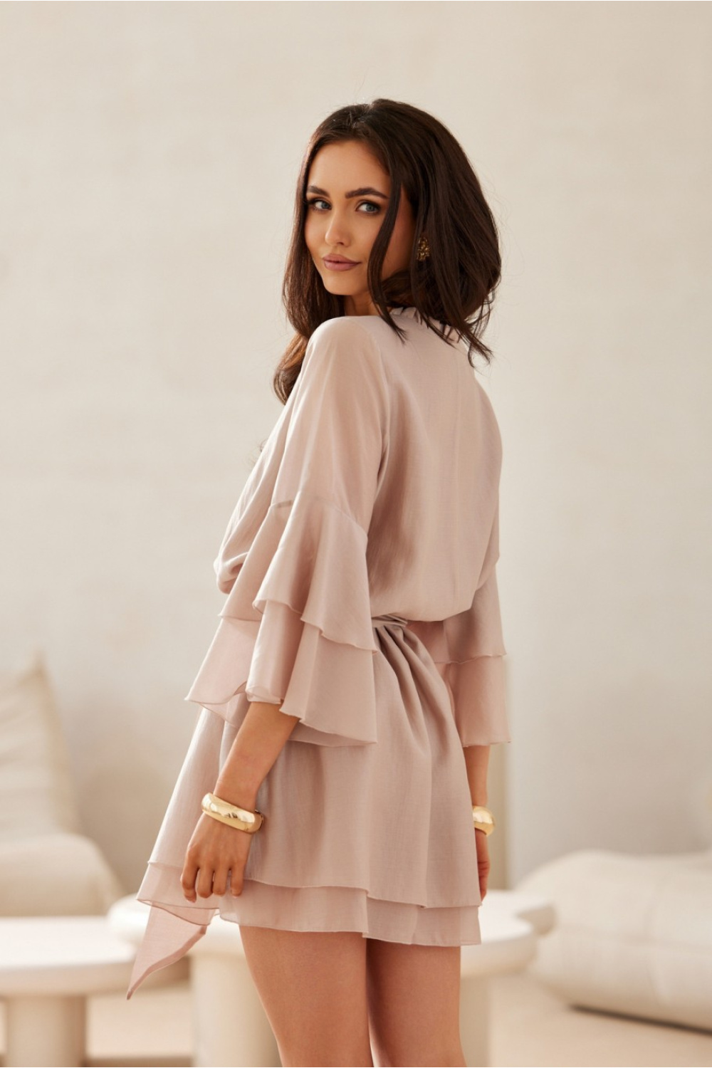 Sukienka Model Beatrice BEZ SUK0525 Beige - Roco Fashion - obrazek 4