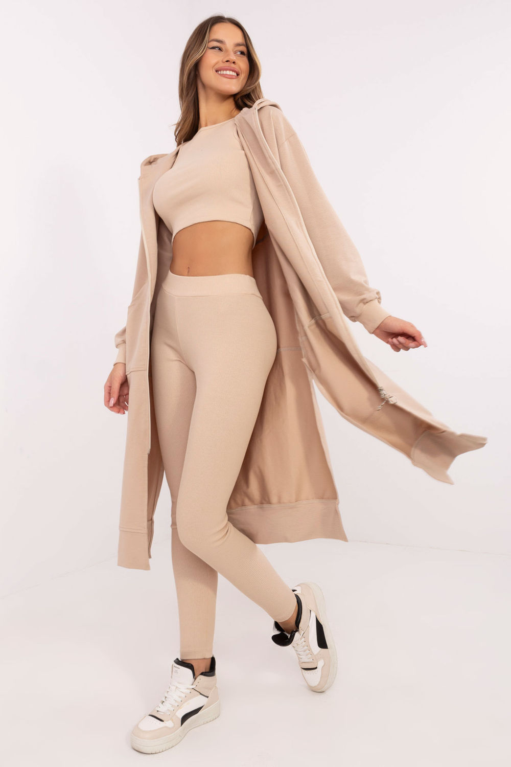 Spodnie Komplet Model EM-KMPL-851.86P Beige - Factory Price - obrazek 3