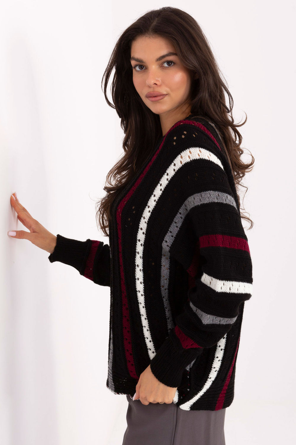 Sweter Damski Model IT-SW-93115.13 Black - Factory Price - obrazek 3