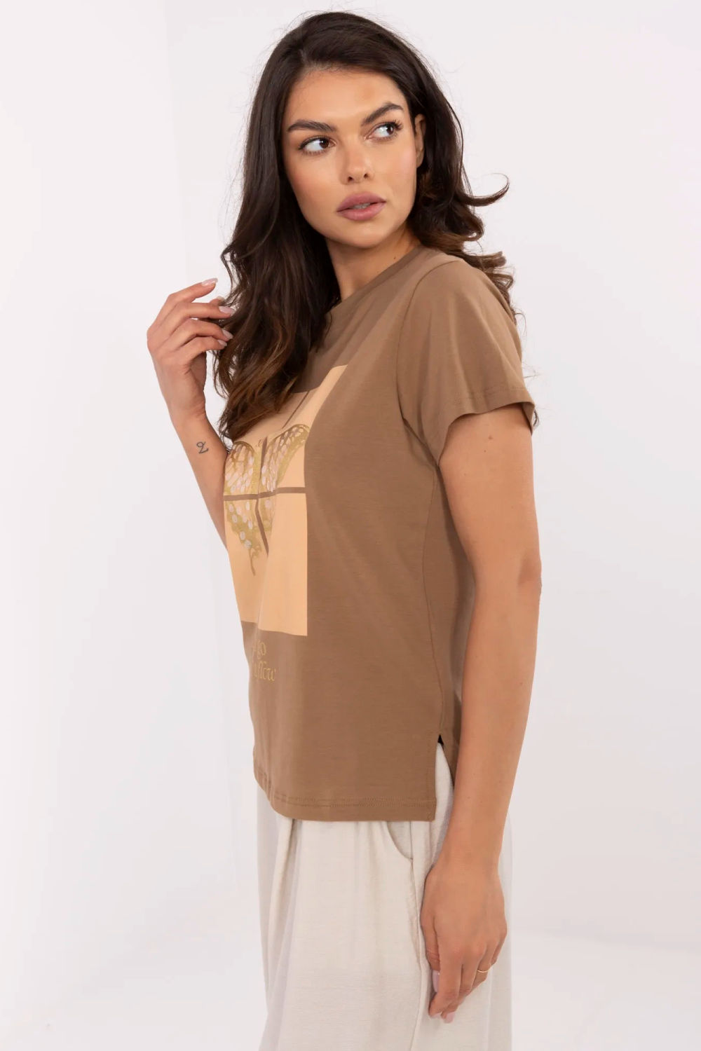 Tshirt Damski Model CLM-TS-1704.85 Light Brown - Factory Price - obrazek 3