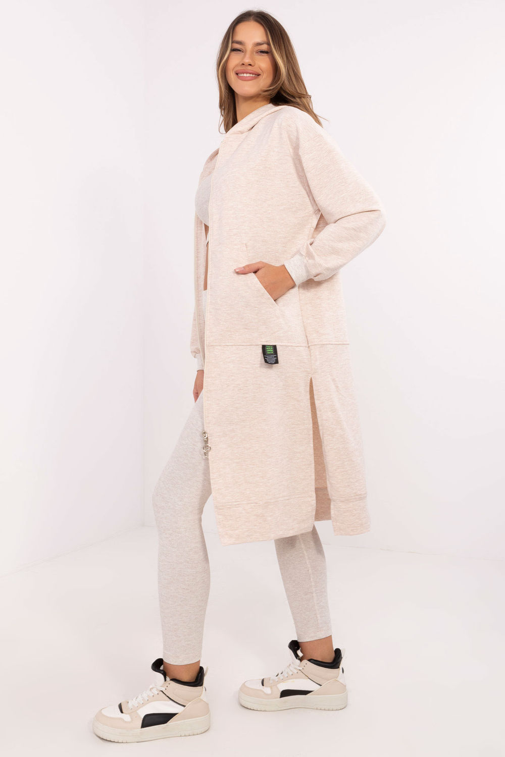 Spodnie Komplet Model EM-KMPL-851.69P Light Beige - Factory Price - obrazek 3