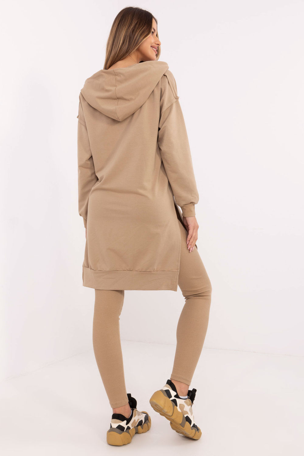 Spodnie Komplet Model EM-KMPL-853.34 Dark Beige - Factory Price - obrazek 4