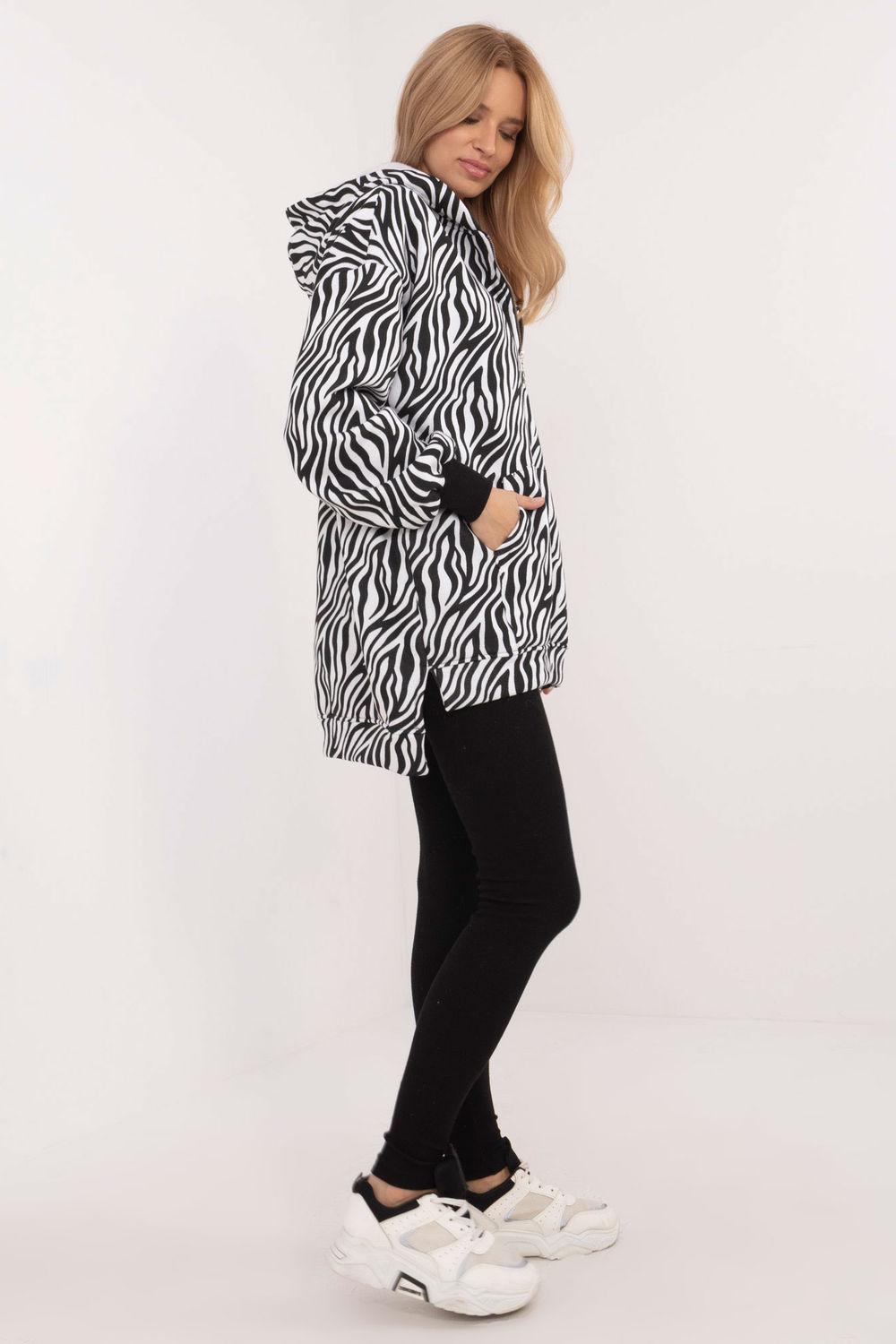 Spodnie Komplet Model EM-KMPL-966.03P Black/White - Factory Price - obrazek 3