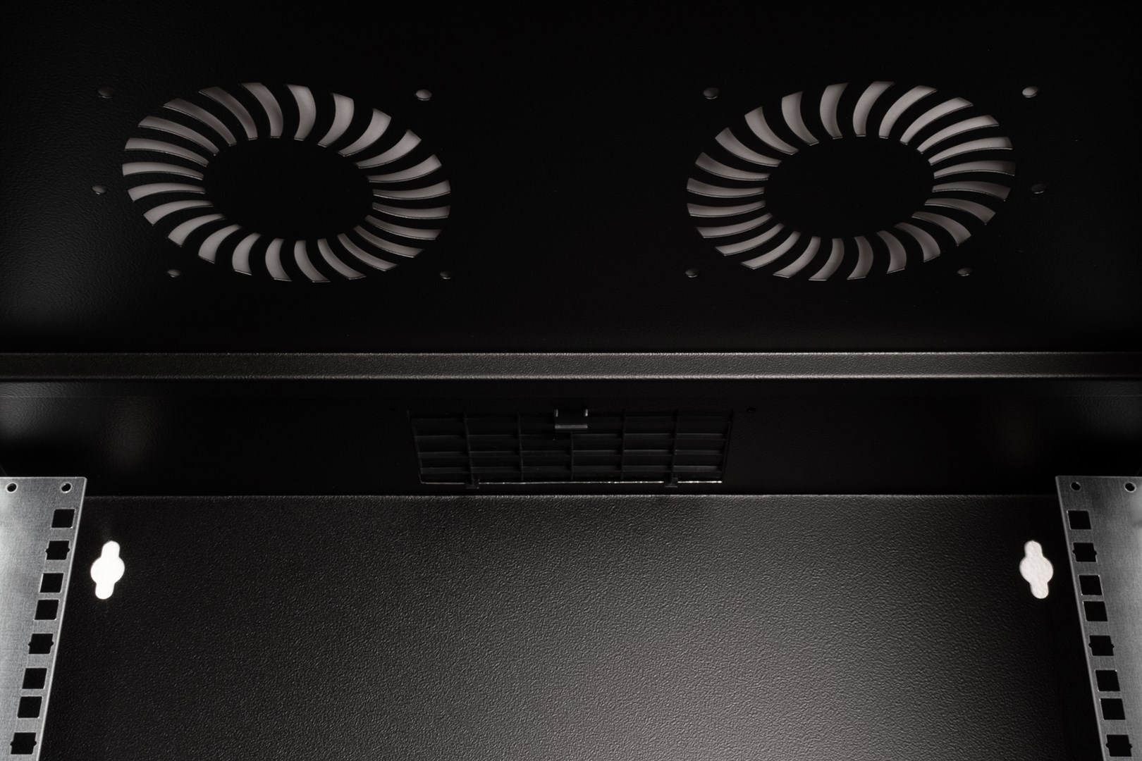 Szafa sieciowa wisząca 19" 12U, SOHO PRO 595 x 540 x 400 mm, drzwi szyba, czarny, niezłożona, 60kg - obrazek 3