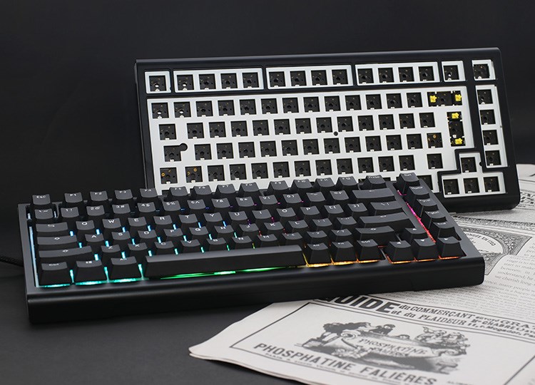 Ducky Tinker 75 klawiatura Gaming USB US English Czarny - obrazek 3