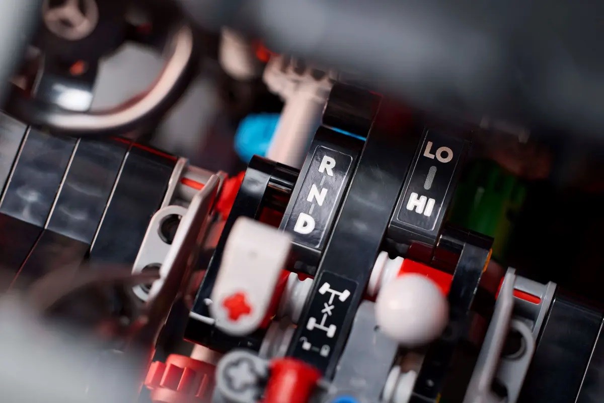 LEGO Technic 42177 Mercedes-Benz G 500 PROFESSIONAL Line - obrazek 4