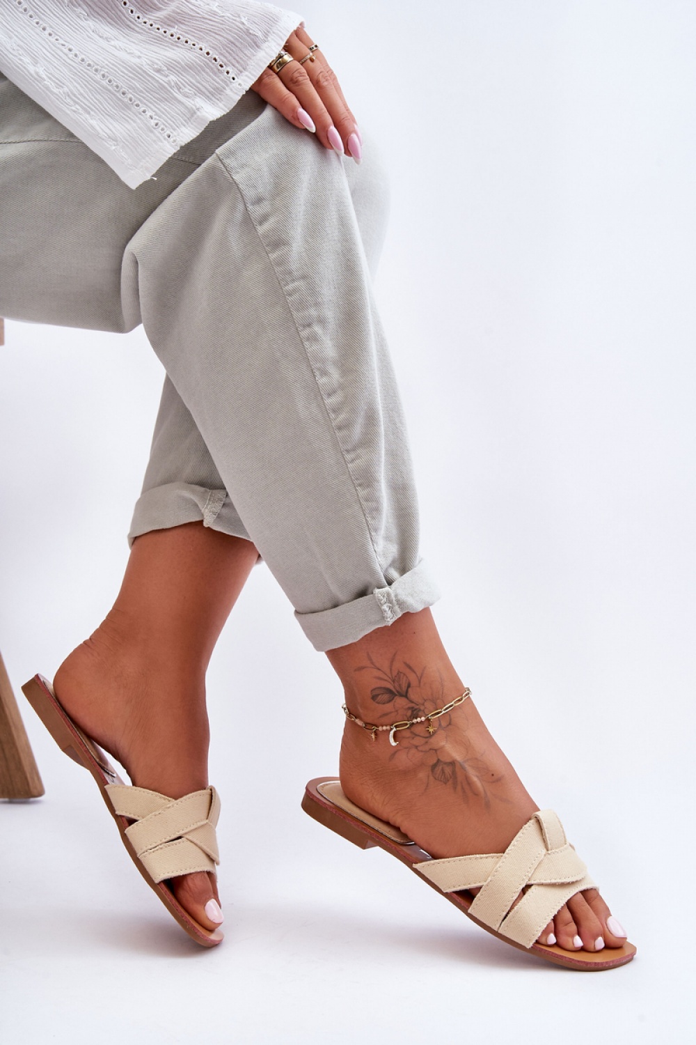 Sandał Klapki Model Aversa W-112 Beige - Step in style - obrazek 3