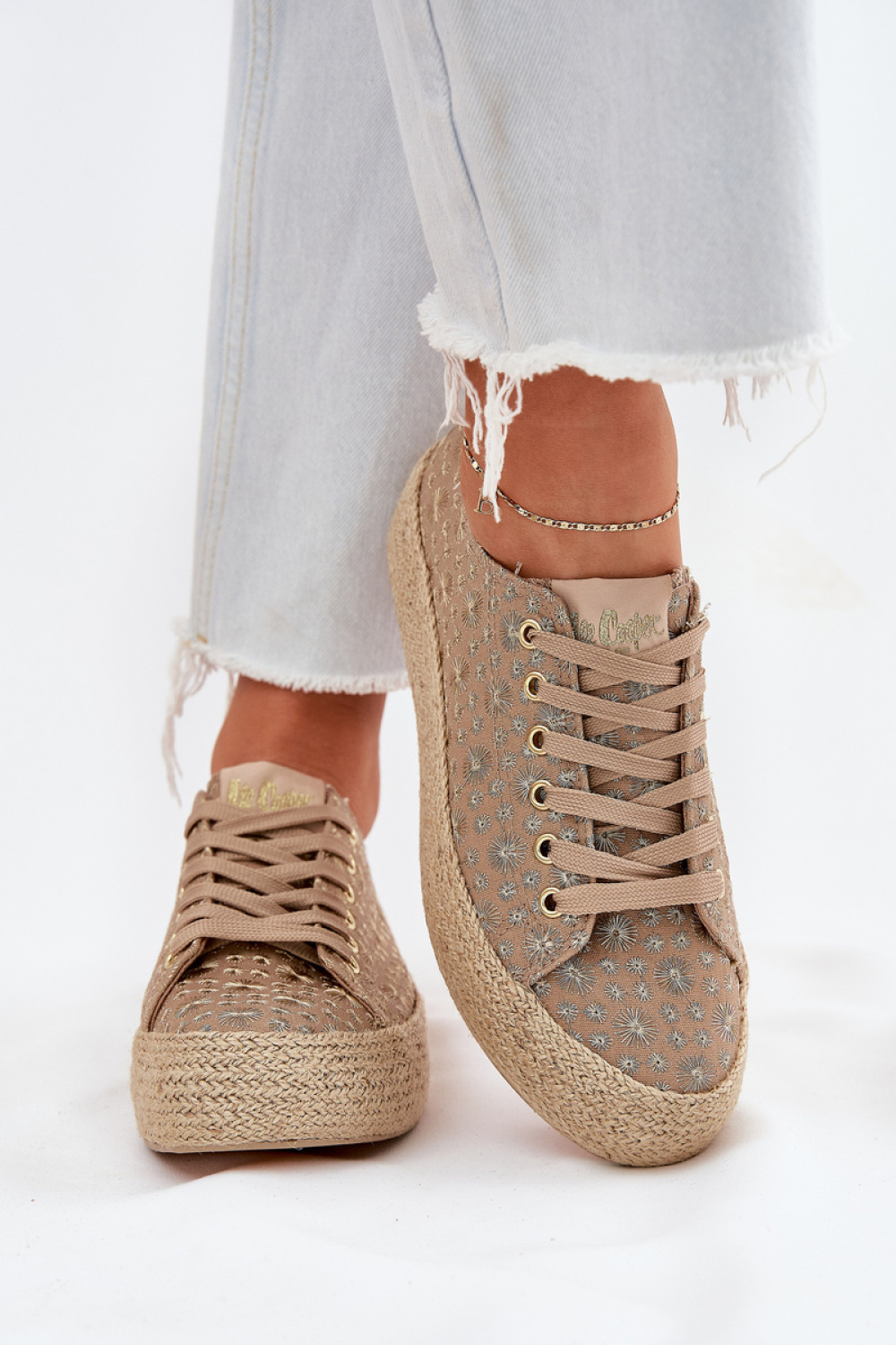 Trampki Model Lee Cooper LCW-25-08-3646L Khaki - Step in style