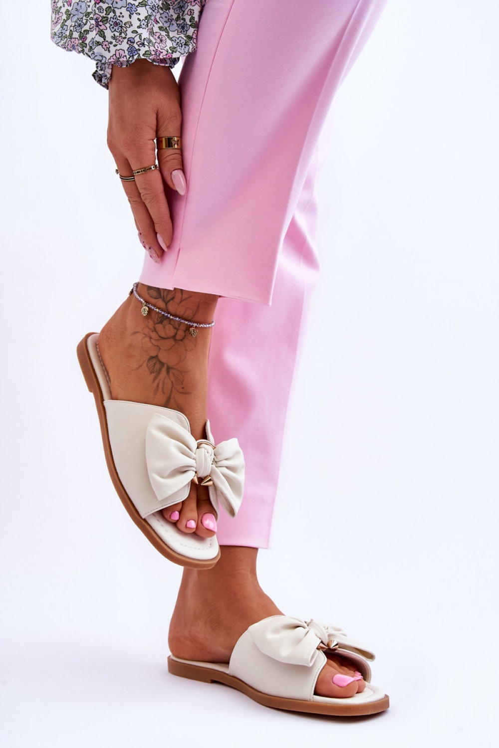 Sandał Klapki Model Becky 23SD35-5479 White - Step in style - obrazek 2