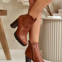 Botki Model Bioria UK157 Camel – Step in style