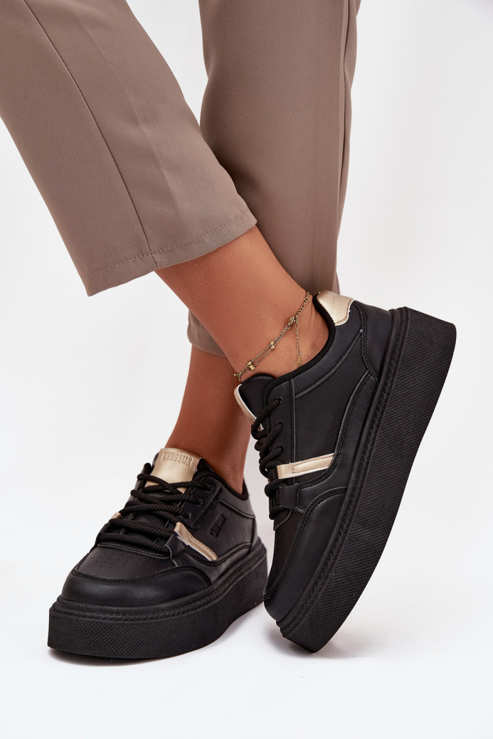 Buty Sportowe Model Big Star SS274360 Black - Step in style - obrazek 3