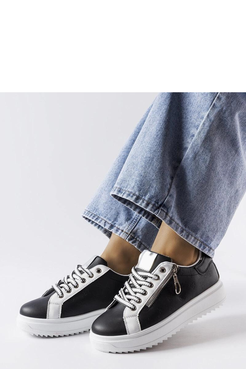 Czarne sneakersy na platformie Romola - Solea - obrazek 3