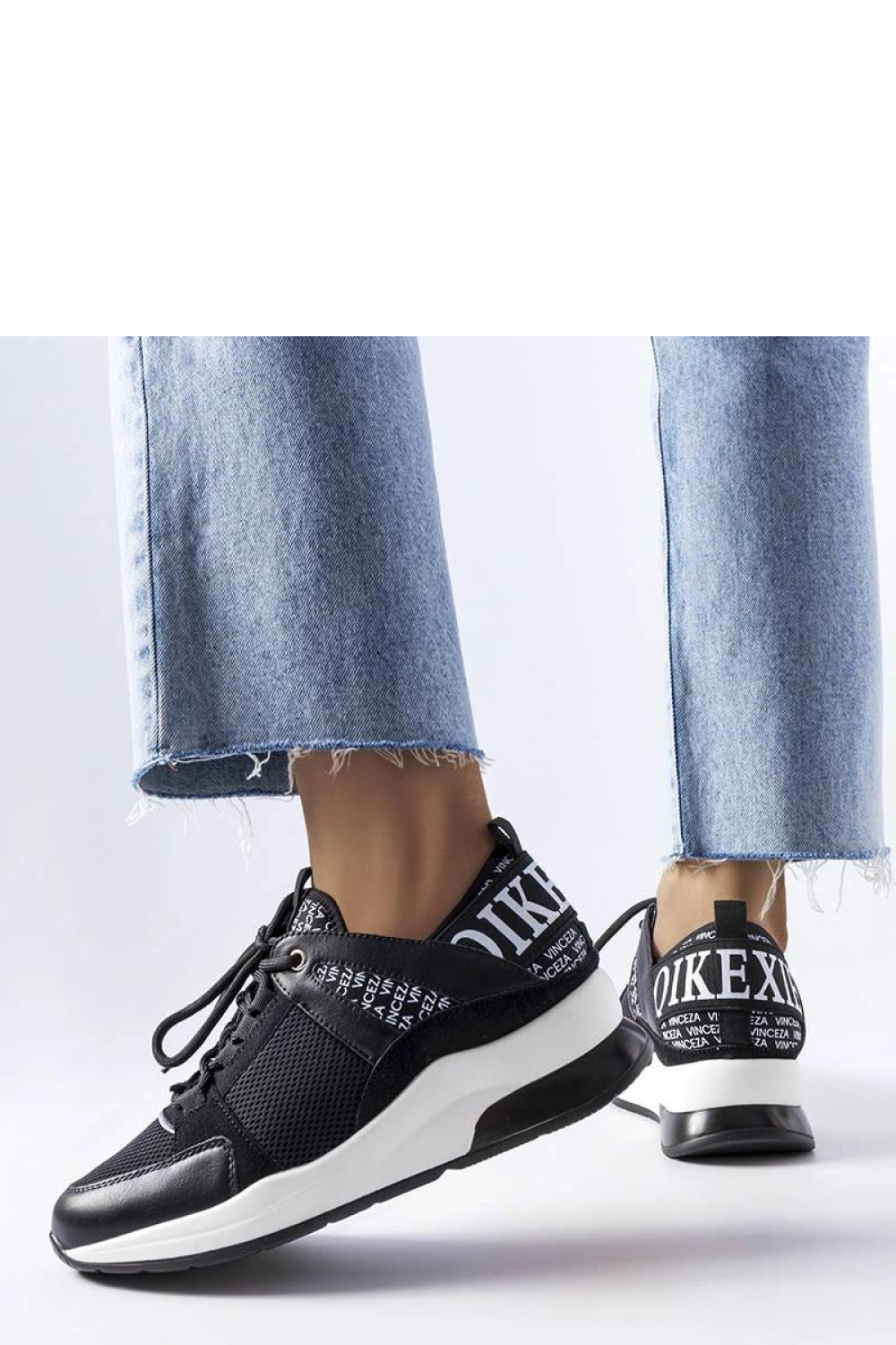 Czarno-białe sneakersy Vinceza - Solea - obrazek 3