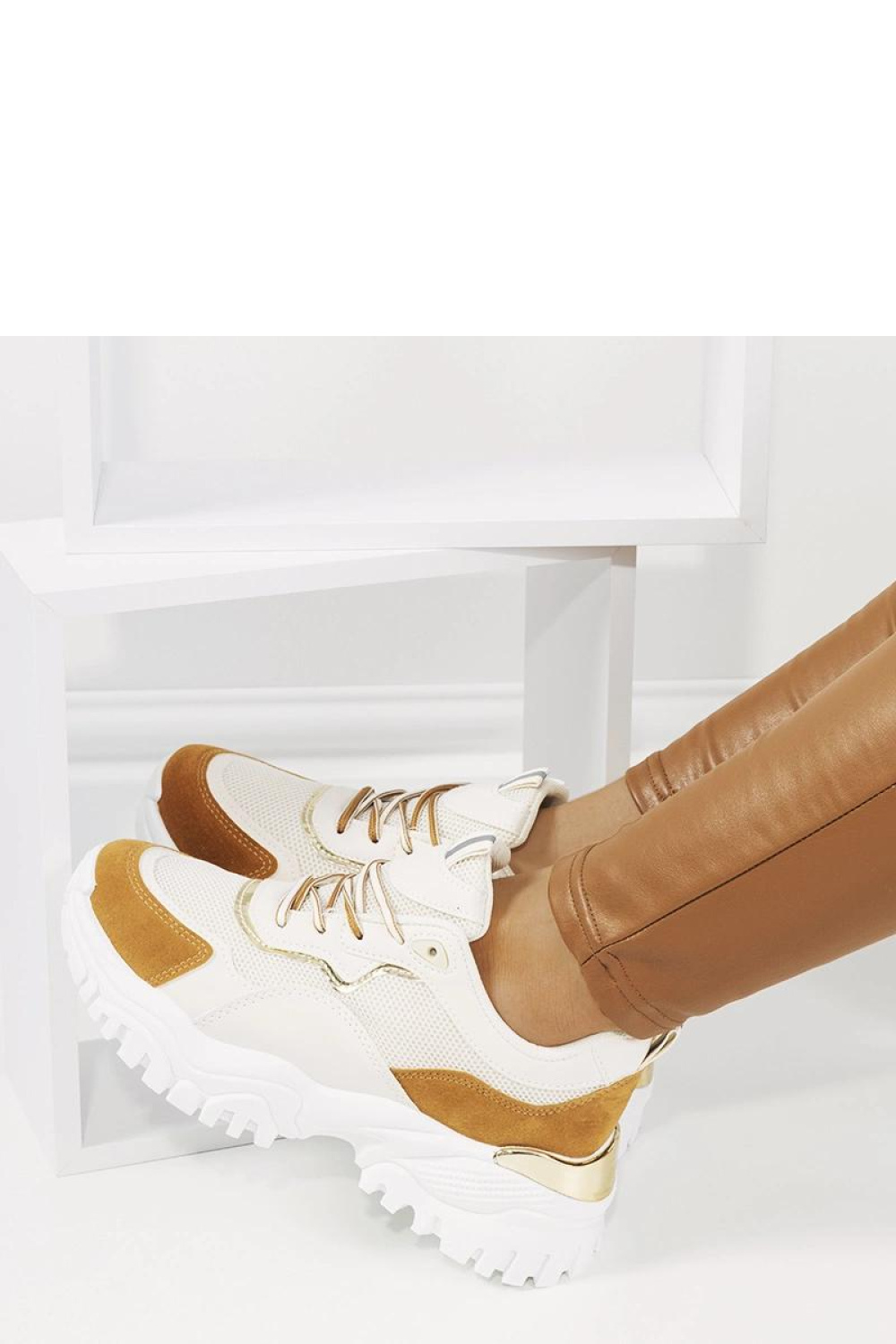 Beżowe obuwie sportowe Osorio - Solea - obrazek 4