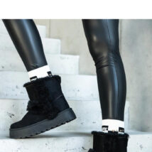 Czarne ekozamszowe śniegowce na platformie zdobione futrem Peters – Solea