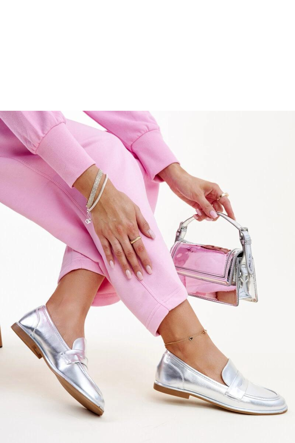 Srebrne klasyczne mokasyny Nasia - Solea - obrazek 2