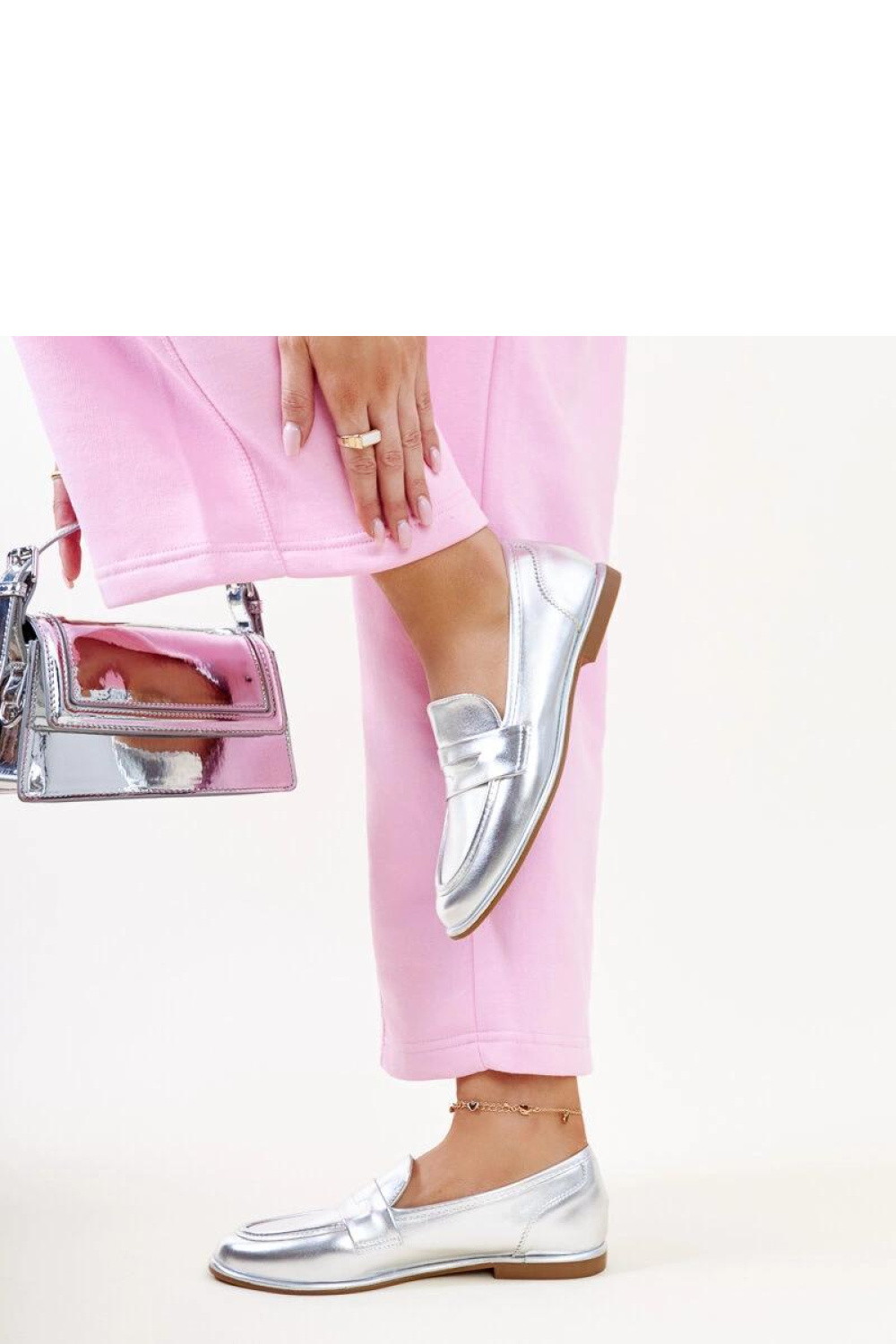 Srebrne klasyczne mokasyny Nasia - Solea - obrazek 5