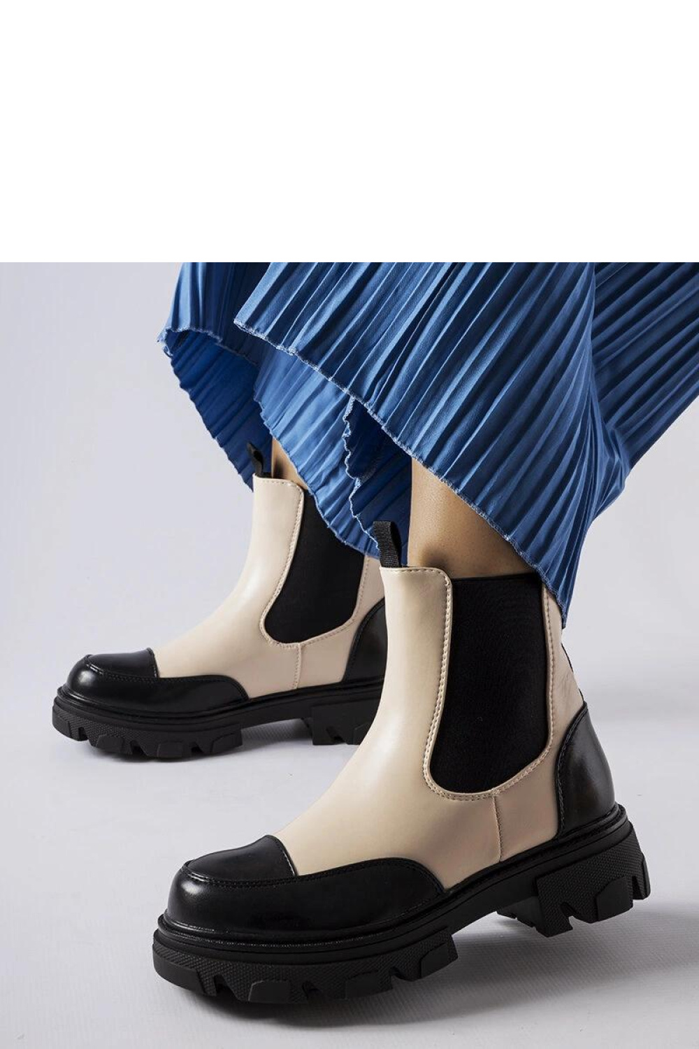 Czarno-beżowe wsuwane botki Albany - Solea - obrazek 3