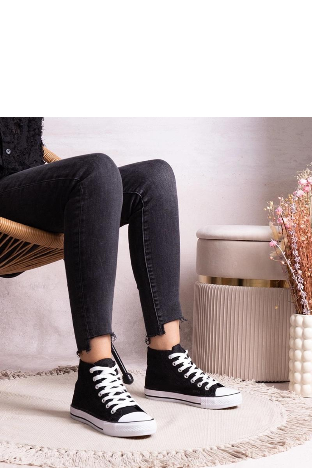 Czarne wysokie trampki z koronką Bonifakima - Solea - obrazek 5