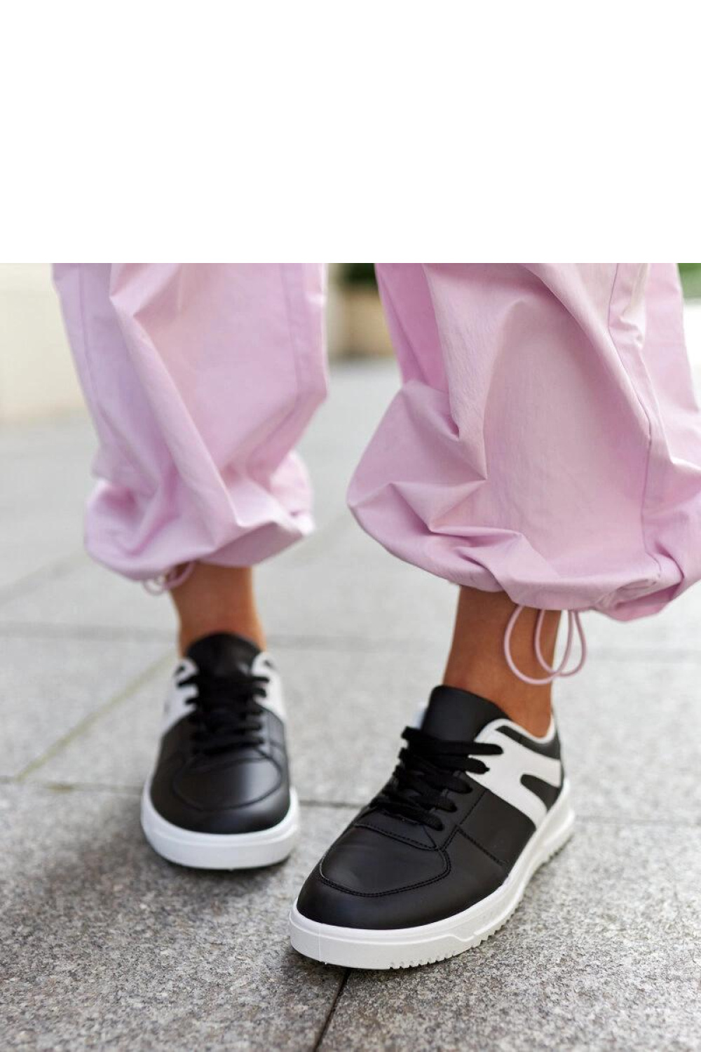 Czarne sneakersy sportowe Hagara - Solea - obrazek 2