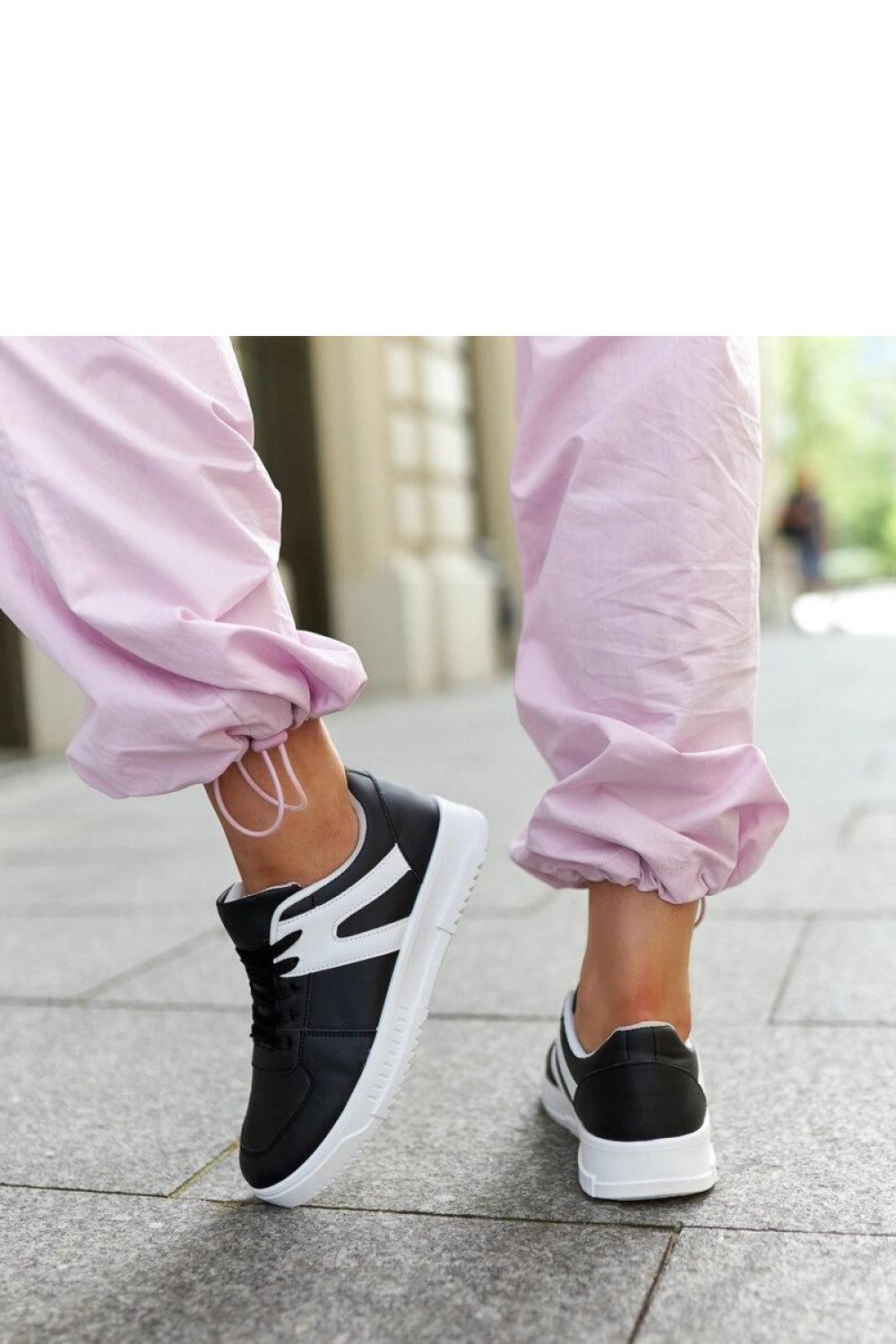 Czarne sneakersy sportowe Hagara - Solea - obrazek 5