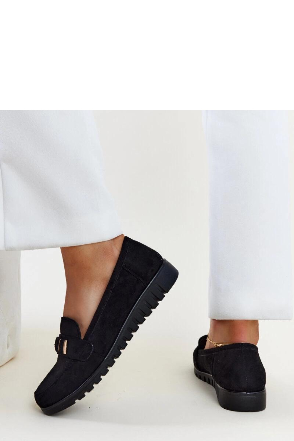 Czarne mokasyny z ozdobnym paskiem Marlisa - Solea - obrazek 3