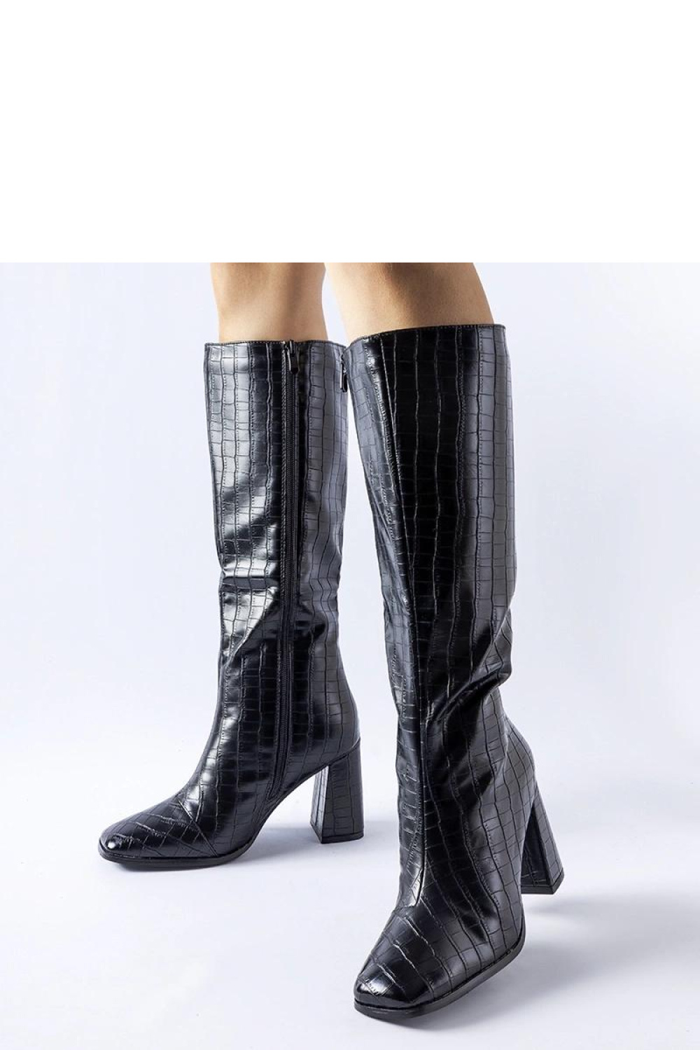 Czarne ocieplane kozaki na słupku Ferruccio - Solea - obrazek 3