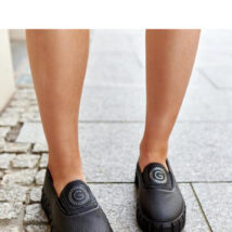 Czarne półbuty na masywnej podeszwie Teska – Solea