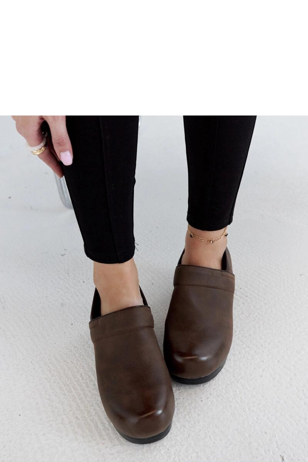 Brązowe półbuty na platformie Montoro - Solea - obrazek 3