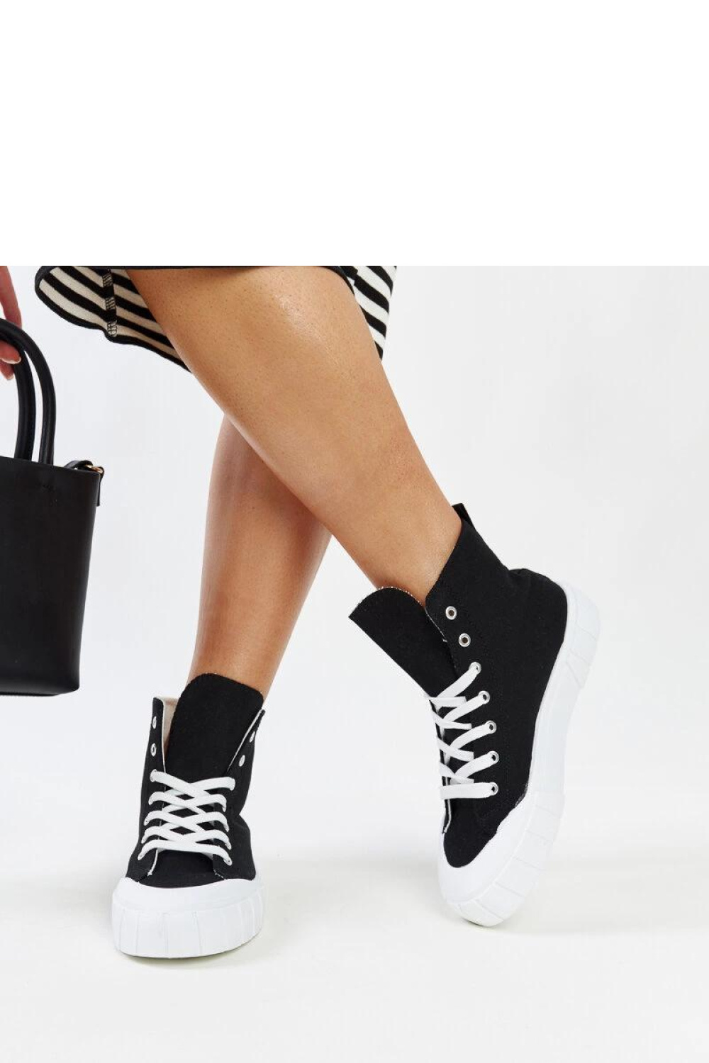 Czarne wysokie trampki Vinka - Solea - obrazek 4