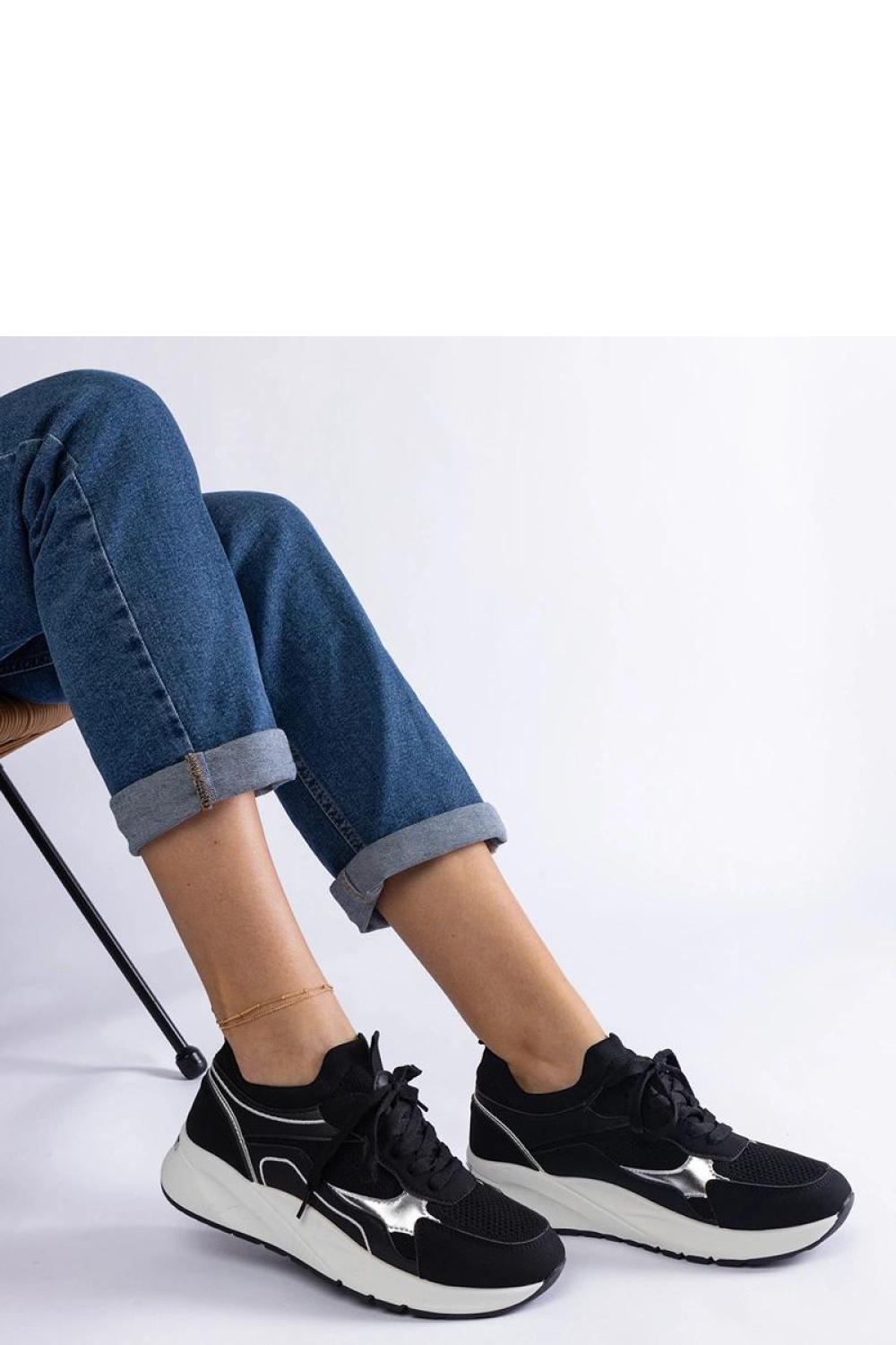 Czarne sneakersy sportowe damskie Elsira - Solea - obrazek 3