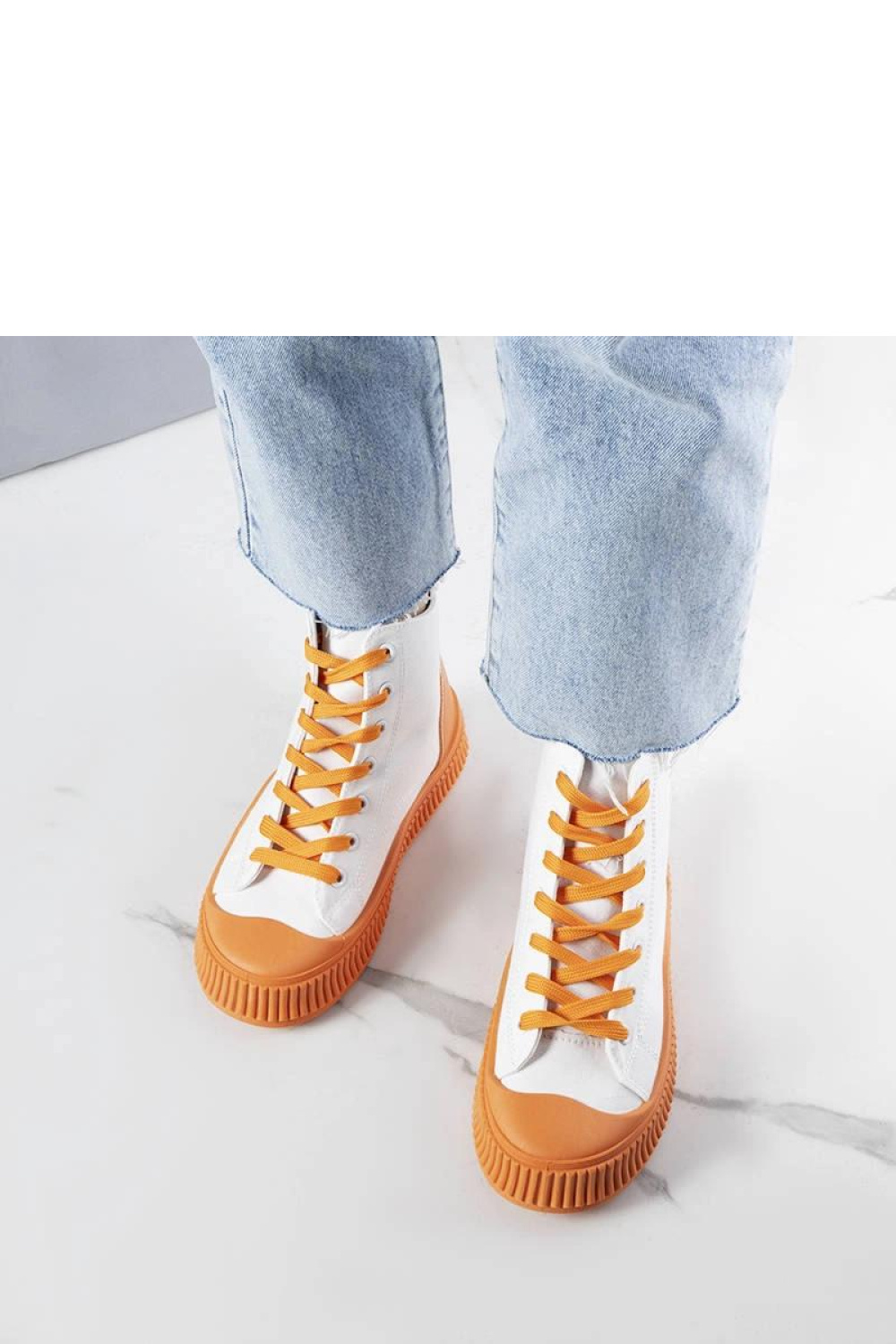 Pomarańczowe trampki na platformie Terri - Solea - obrazek 2