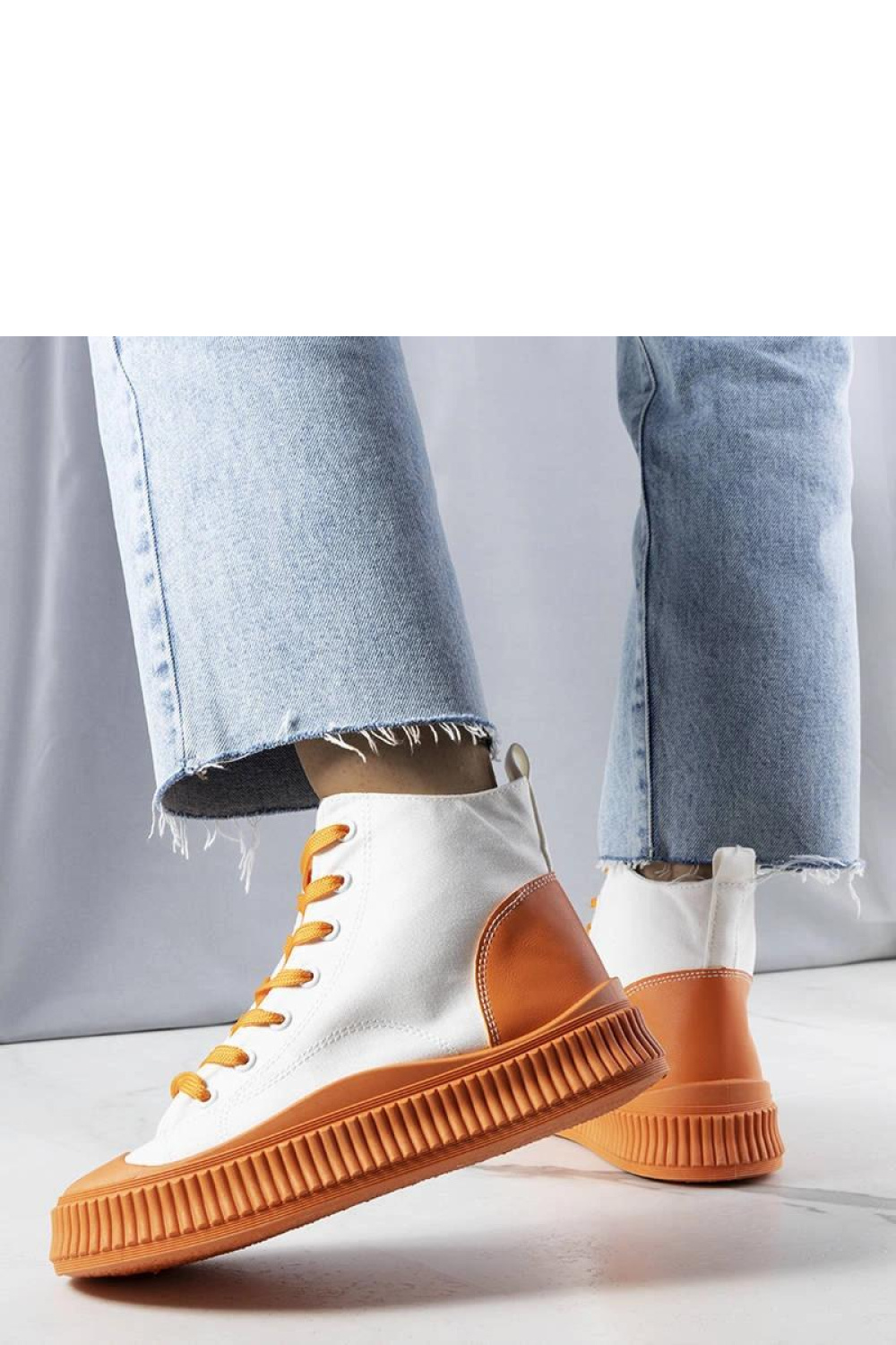 Pomarańczowe trampki na platformie Terri - Solea - obrazek 3