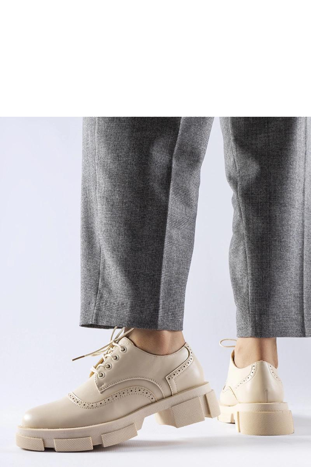 Beżowe wiązane półbuty Piazzetta - Solea - obrazek 2