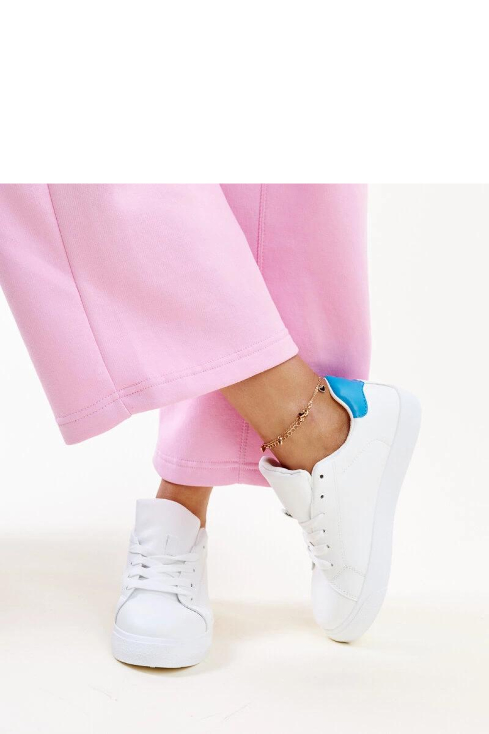 Biało-niebieskie sneakersy Akila - Solea - obrazek 3