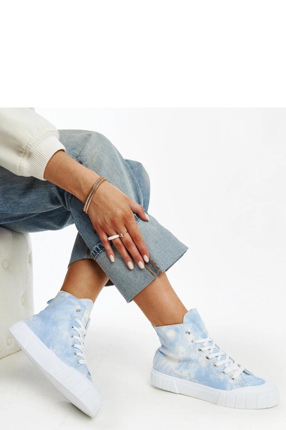 Błękitne wysokie materiałowe trampki Raissa - Solea - obrazek 2