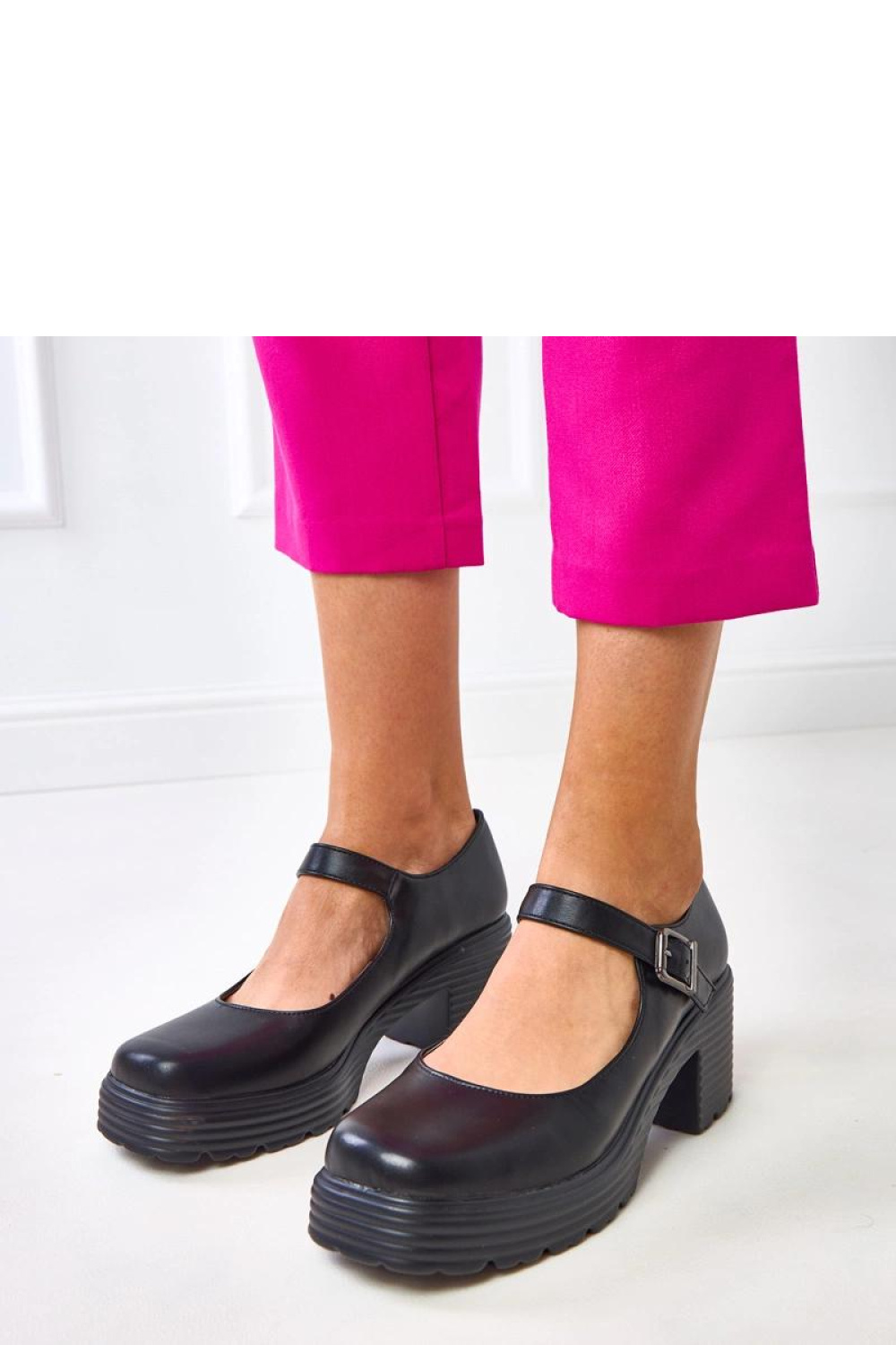 Półbuty Model Jelisa YESY001 Black - Solea