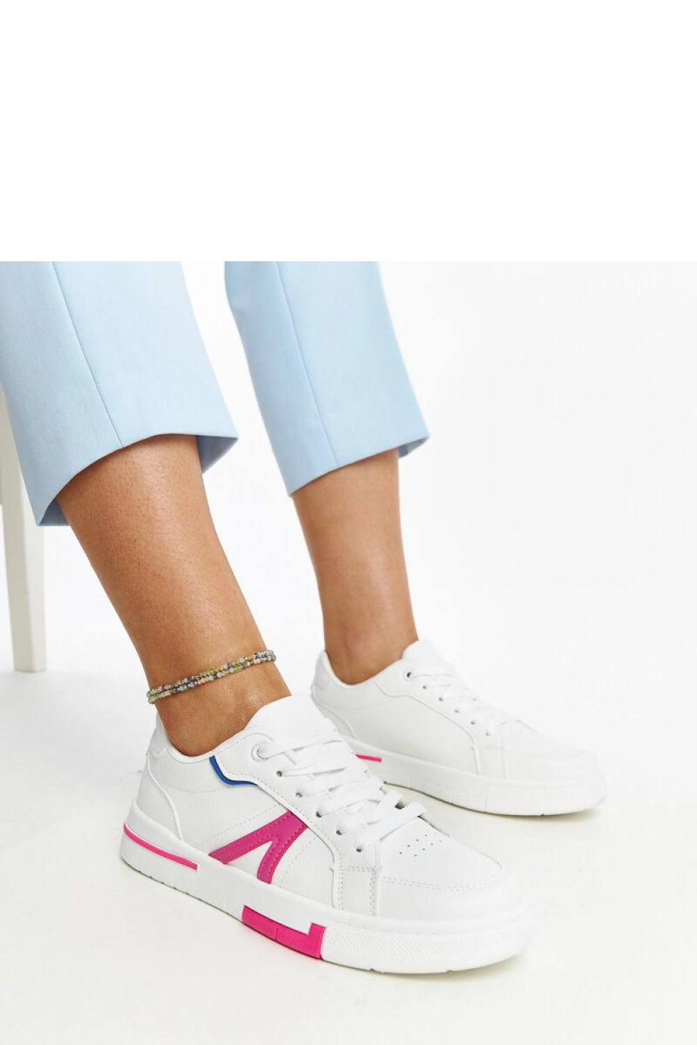 Białe sneakersy z różem Zorica - Solea