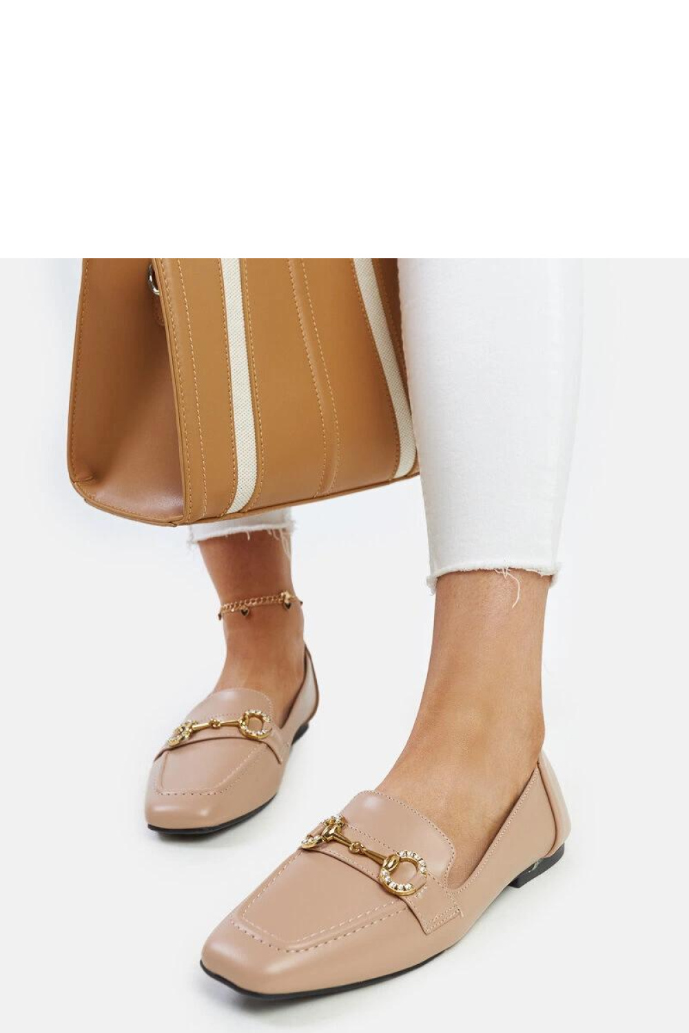 Beżowe mokasyny z klamerką Areebah - Solea - obrazek 5