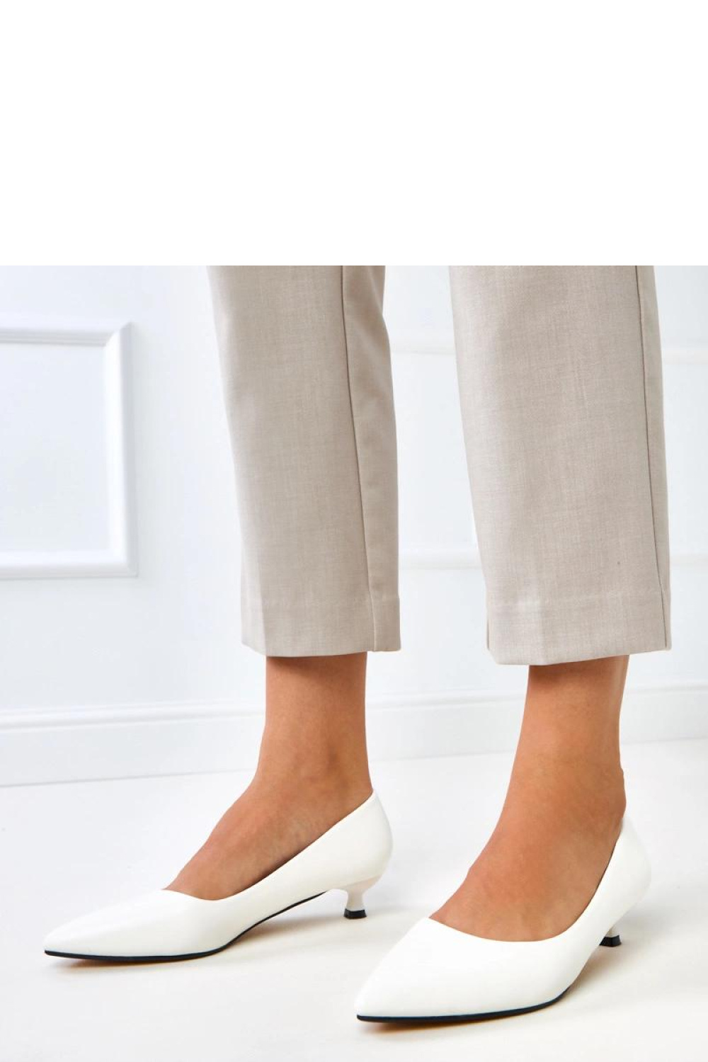 Czółenka Model Louise GG3094-3 White - Solea - obrazek 3