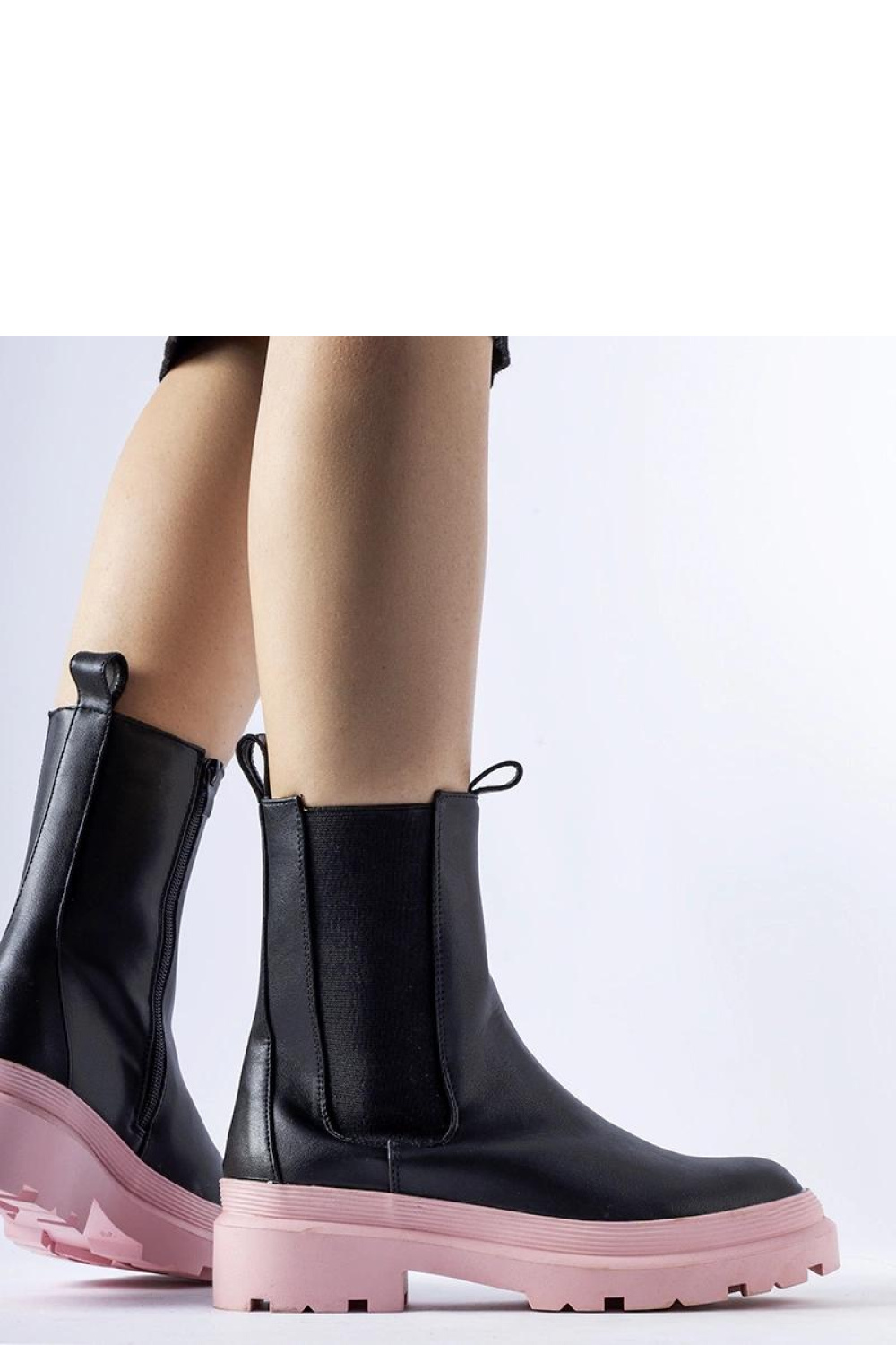 Czarne botki na różowej podeszwie Georgette - Solea - obrazek 3