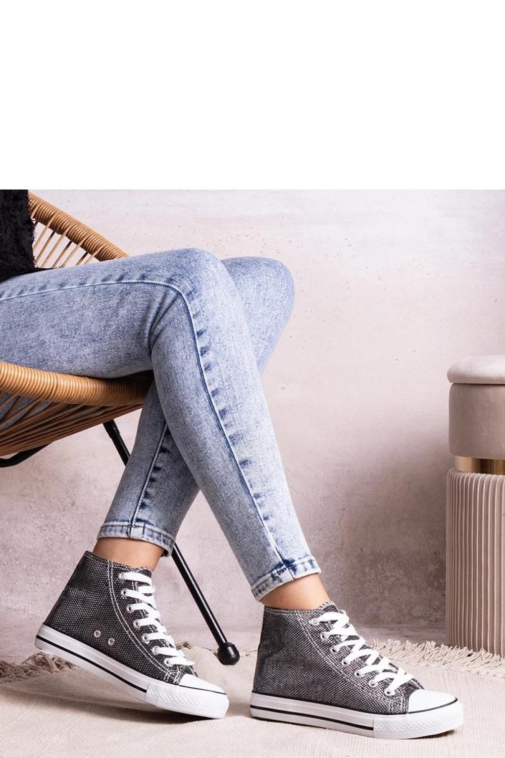 Czarne wysokie trampki z siateczki błyszczącej Ranifali - Solea - obrazek 3