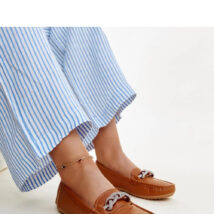 Brązowe mokasyny zdobione cyrkoniami Adiba – Solea