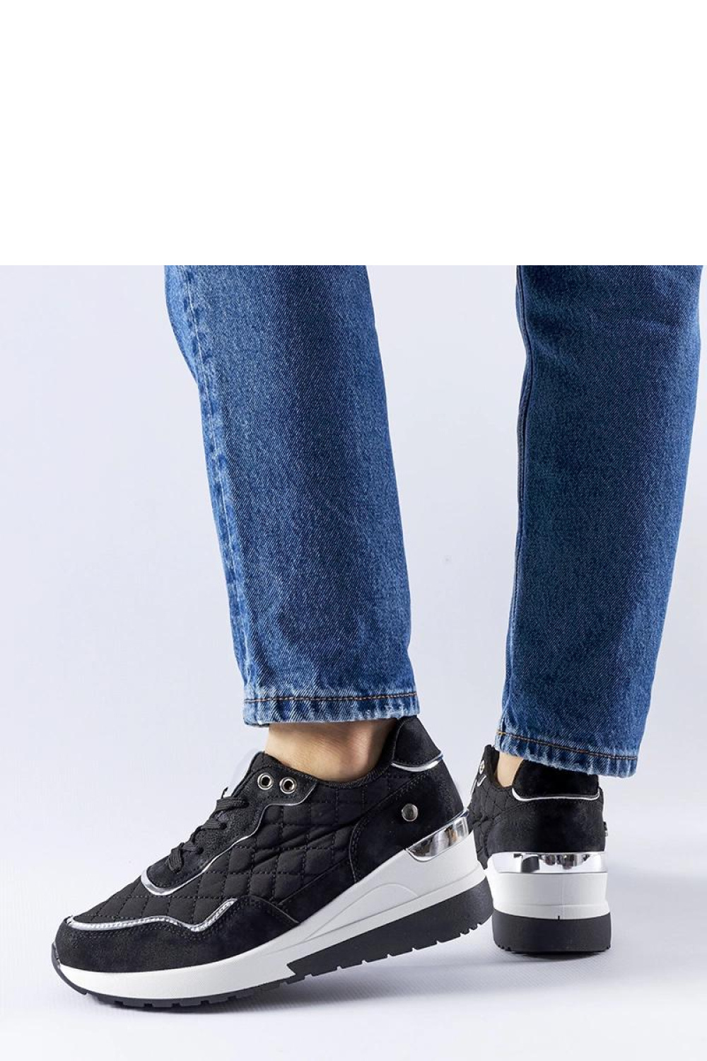 Czarne sneakersy na koturnie Pisignano - Solea - obrazek 2