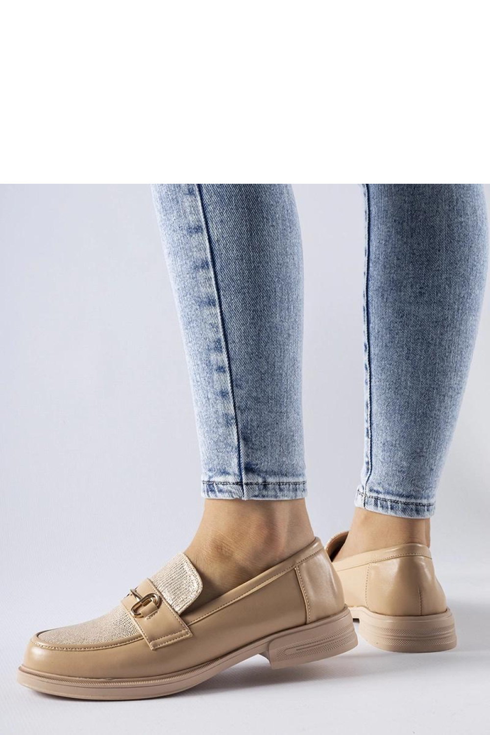 Beżowe mokasyny z klamerką Gennaro - Solea - obrazek 2