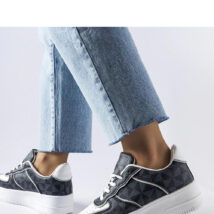 Czarne sneakersy zdobione monogramem Sands – Solea