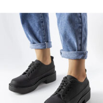 Czarne półbuty na płaskim obcasie Merico – Solea